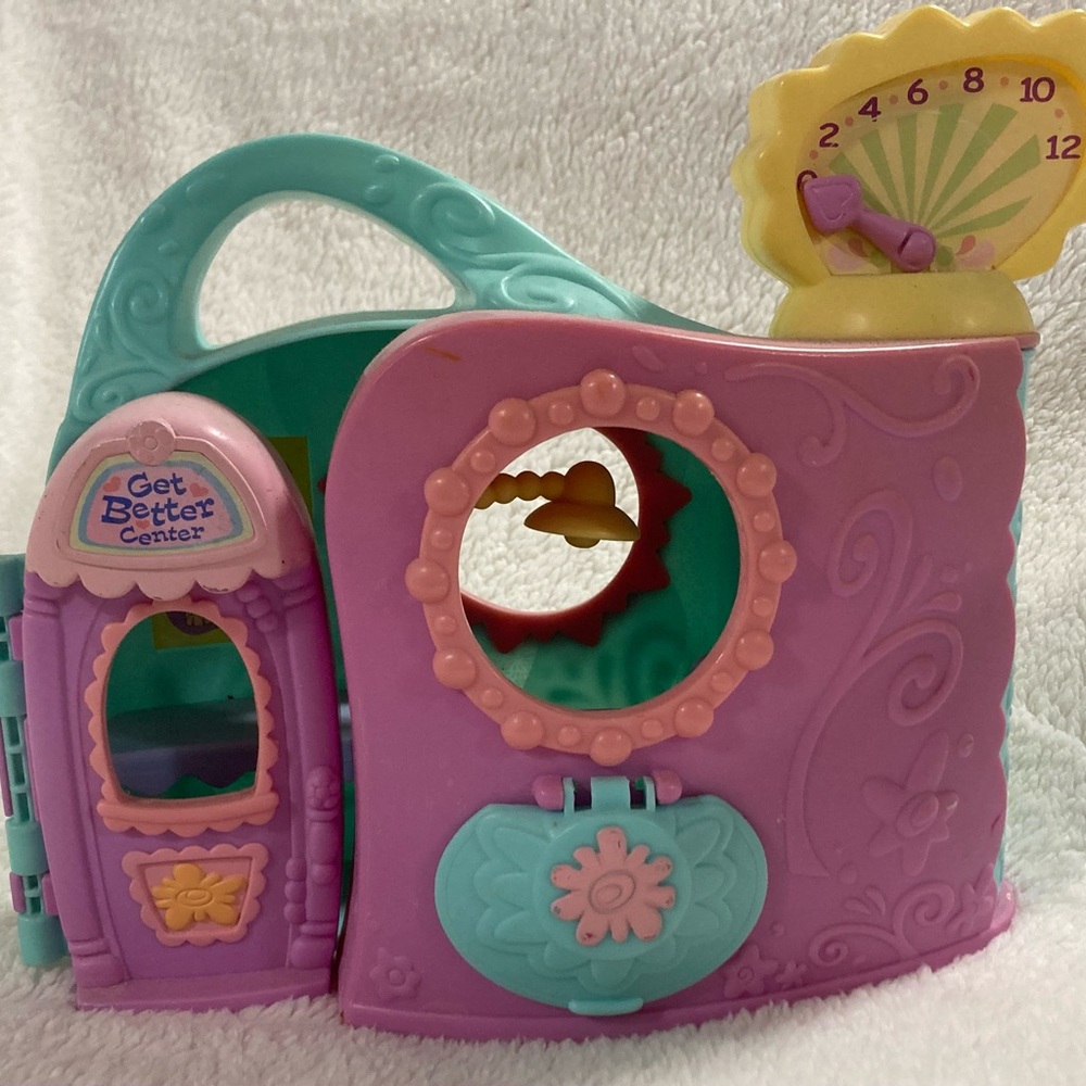 Littlest Pet Shop Get Better Center Playhouse